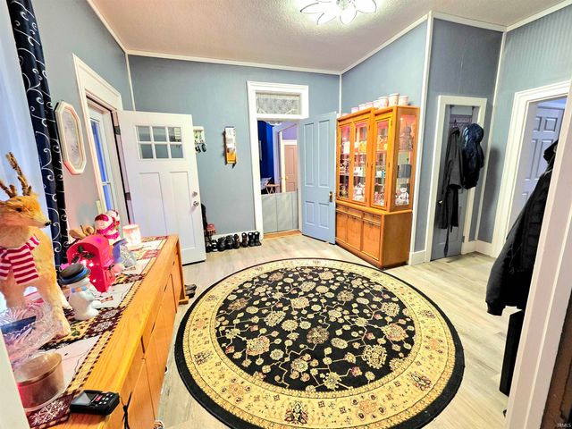 408 E Diamond Street, Kendallville, IN 46755