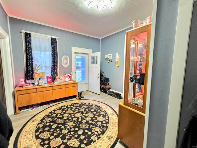 408 E Diamond Street, Kendallville, IN 46755