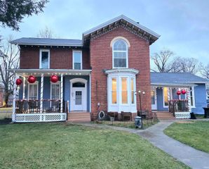 408 E Diamond Street, Kendallville, IN 46755