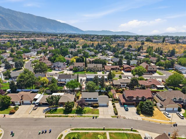 1944 E BRADY CREEK DR, Sandy, UT 84093