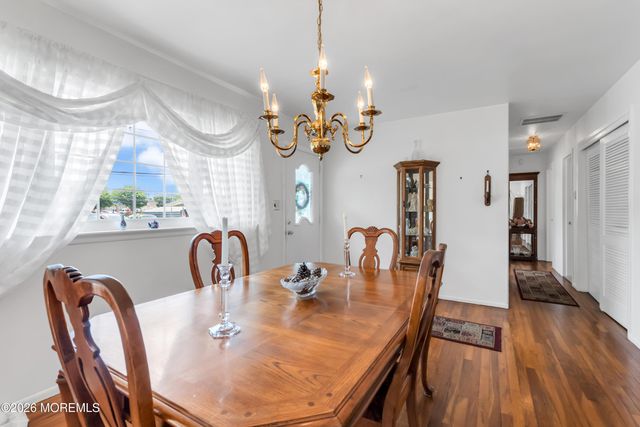 4 Middlesex Road, Matawan, NJ 07747