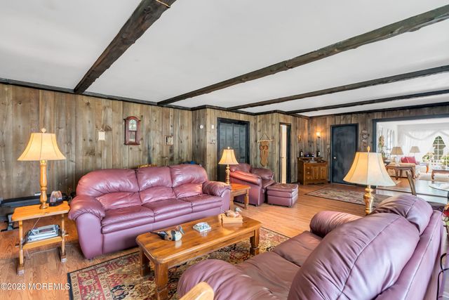 4 Middlesex Road, Matawan, NJ 07747