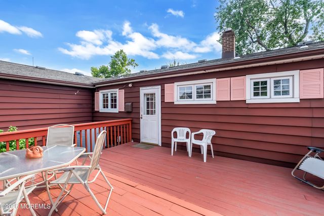 4 Middlesex Road, Matawan, NJ 07747