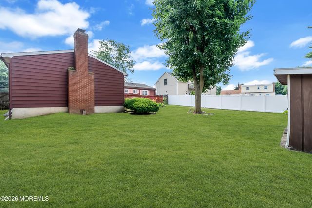 4 Middlesex Road, Matawan, NJ 07747