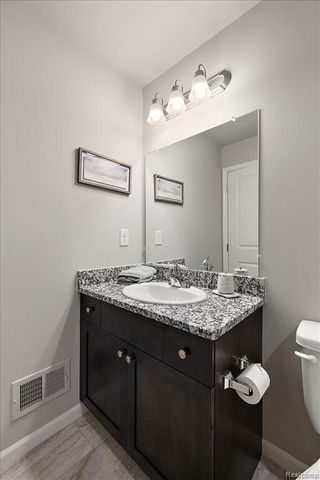 51419 Tides Drive Unit 7G, Chesterfield, MI 48051