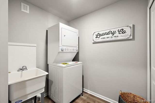 51419 Tides Drive Unit 7G, Chesterfield, MI 48051