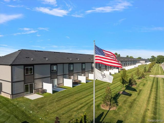 51419 Tides Drive Unit 7G, Chesterfield, MI 48051