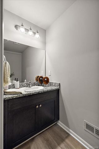 51419 Tides Drive Unit 7G, Chesterfield, MI 48051