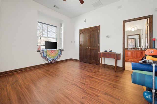 1720 Mistletoe Drive, Flower Mound, TX 75022