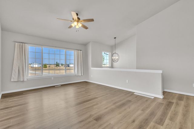 1115 S Bartholomew St, Medical Lake, WA 99022