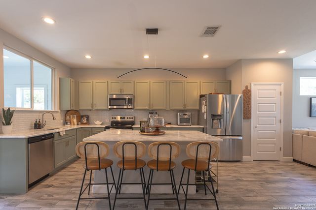 104 kahalulu, Bastrop, TX 78602