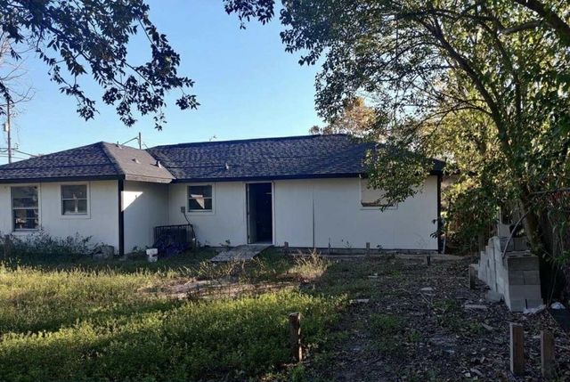 5783 Bellfort Street, Houston, TX 77033