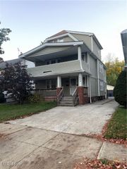 1665 Cliffview Road, Cleveland, OH 44112