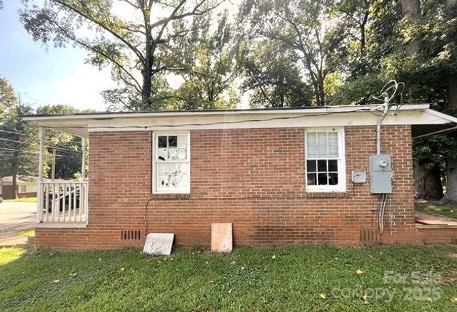 2624 Remington Street, Charlotte, NC 28216