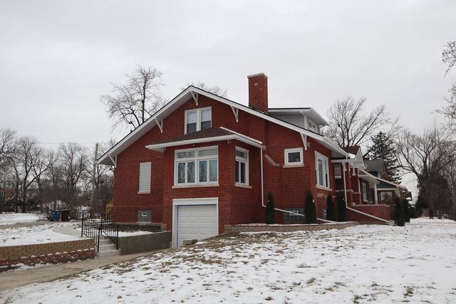 210 W 16th Place, Chicago Heights, IL 60411