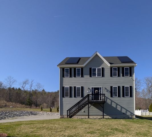 39 Hycrest Rd, Charlton, MA 01507
