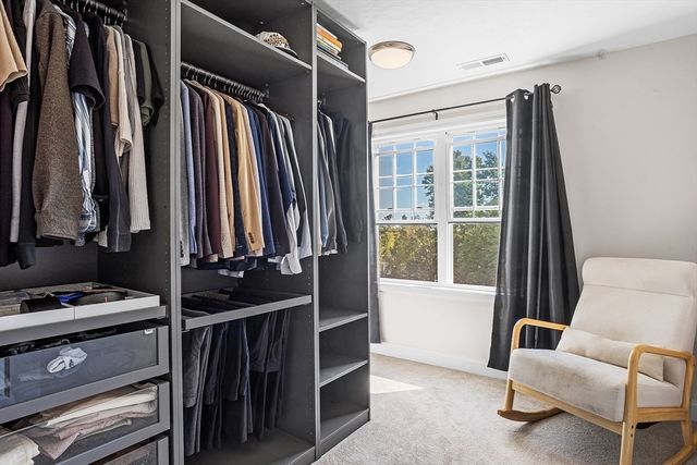 39 Hycrest Rd, Charlton, MA 01507