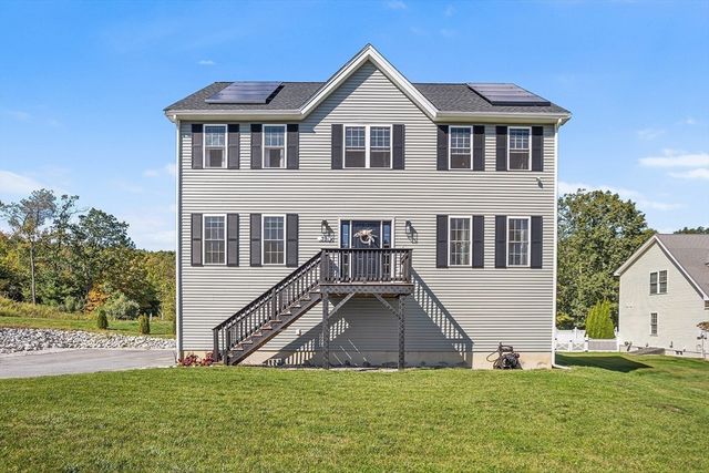 39 Hycrest Rd, Charlton, MA 01507