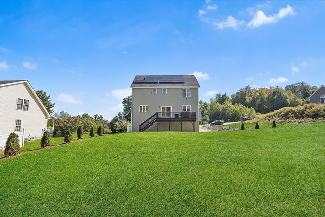 39 Hycrest Rd, Charlton, MA 01507