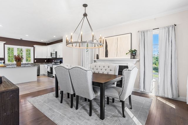 39 Hycrest Rd, Charlton, MA 01507