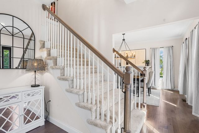 39 Hycrest Rd, Charlton, MA 01507