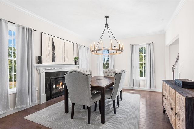 39 Hycrest Rd, Charlton, MA 01507