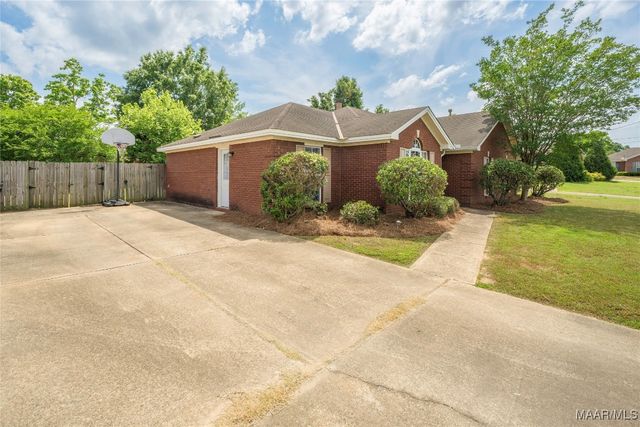 617 Belser Court, Pike Road, AL 36064