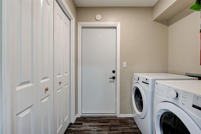 1356 NW 6th Place, Moore, OK 73170