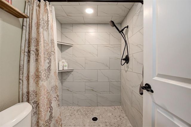 1356 NW 6th Place, Moore, OK 73170