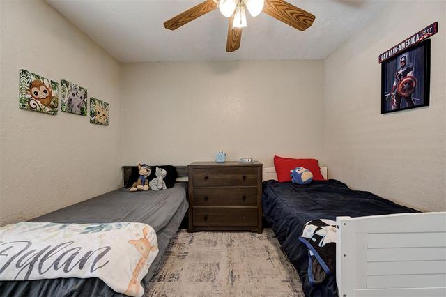 1356 NW 6th Place, Moore, OK 73170