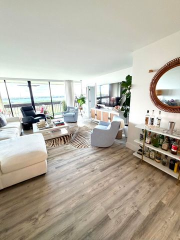 2000 Presidential Way 1403, West Palm Beach, FL 33401