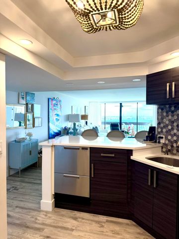 2000 Presidential Way 1403, West Palm Beach, FL 33401