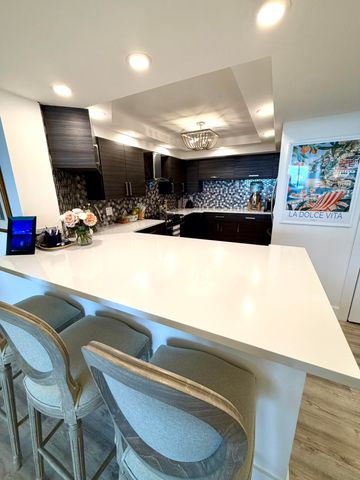 2000 Presidential Way 1403, West Palm Beach, FL 33401