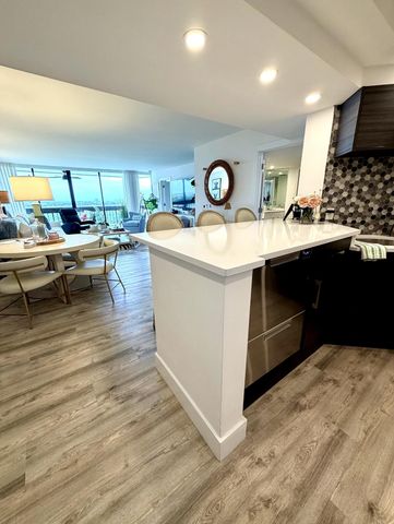 2000 Presidential Way 1403, West Palm Beach, FL 33401