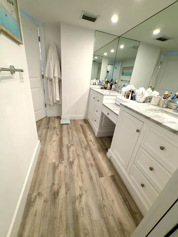 2000 Presidential Way 1403, West Palm Beach, FL 33401