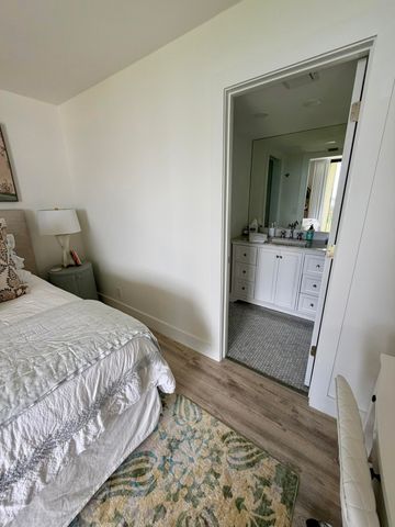 2000 Presidential Way 1403, West Palm Beach, FL 33401