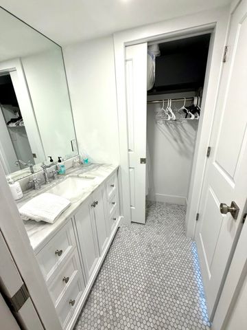 2000 Presidential Way 1403, West Palm Beach, FL 33401