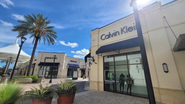 2000 Presidential Way 1403, West Palm Beach, FL 33401