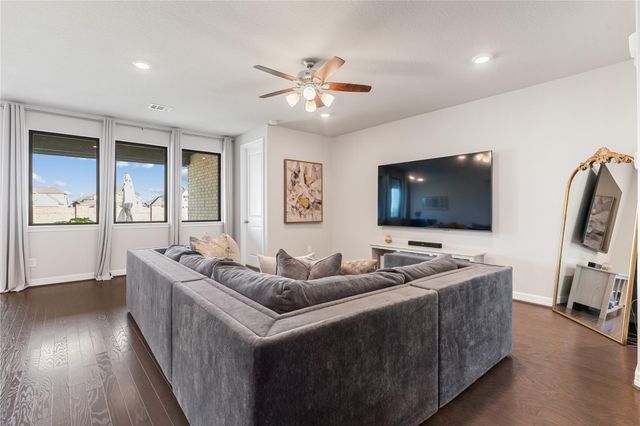 8654 Flamingo Bay Lane, Cypress, TX 77433