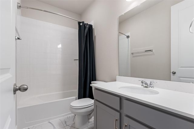 8654 Flamingo Bay Lane, Cypress, TX 77433