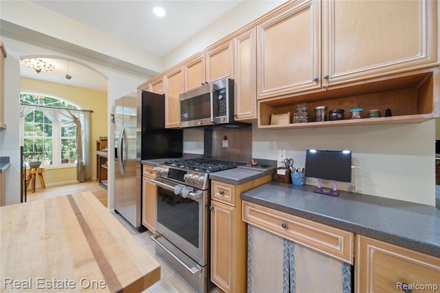 8450 Merrill Road, Whitmore Lake, MI 48189