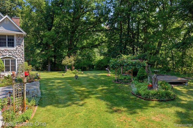 8450 Merrill Road, Whitmore Lake, MI 48189