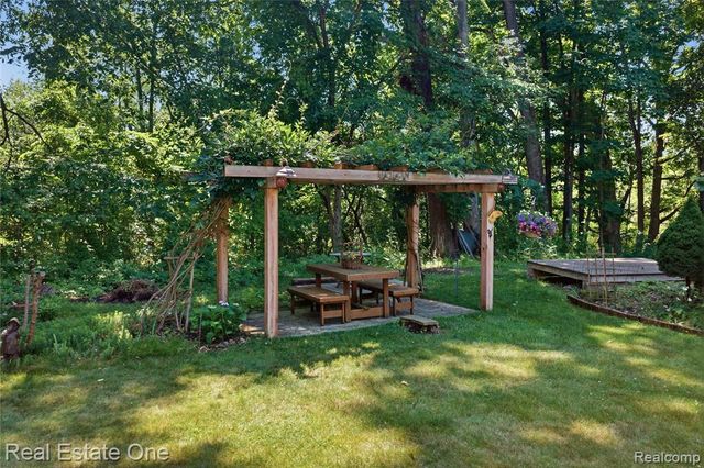 8450 Merrill Road, Whitmore Lake, MI 48189