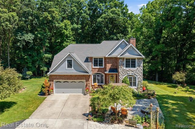 8450 Merrill Road, Whitmore Lake, MI 48189