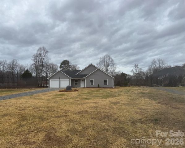 124 Peace Lane, Mooresville, NC 28115