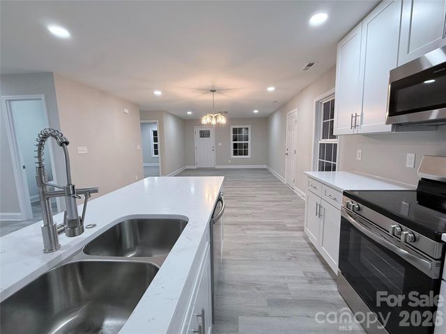 124 Peace Lane, Mooresville, NC 28115