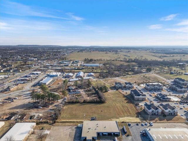 250 E Industrial Circle, Tontitown, AR 72762