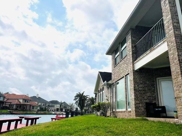 14303 Tasmania Court, Sugar Land, TX 77498