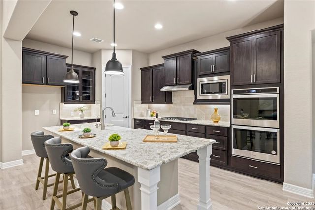 1622 Buttonwood, San Antonio, TX 78260