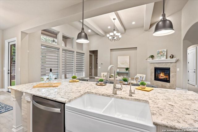 1622 Buttonwood, San Antonio, TX 78260